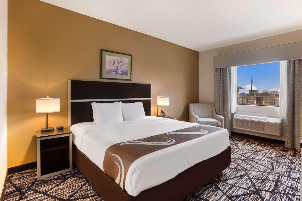 Quality Inn & Suites Pearl-Jackson Экстерьер фото
