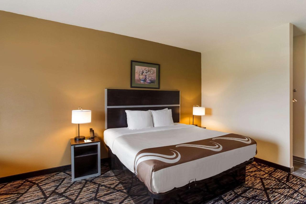 Quality Inn & Suites Pearl-Jackson Экстерьер фото