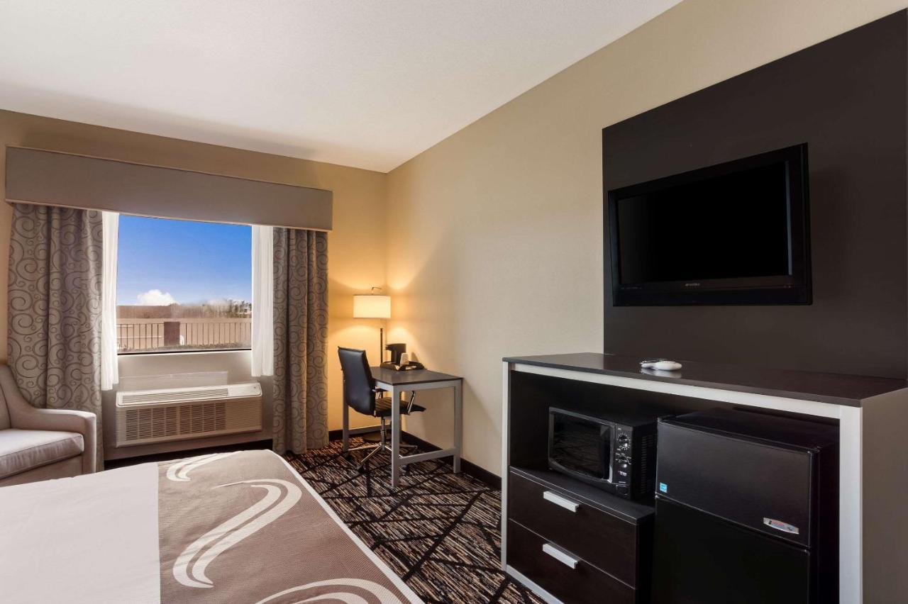 Quality Inn & Suites Pearl-Jackson Экстерьер фото