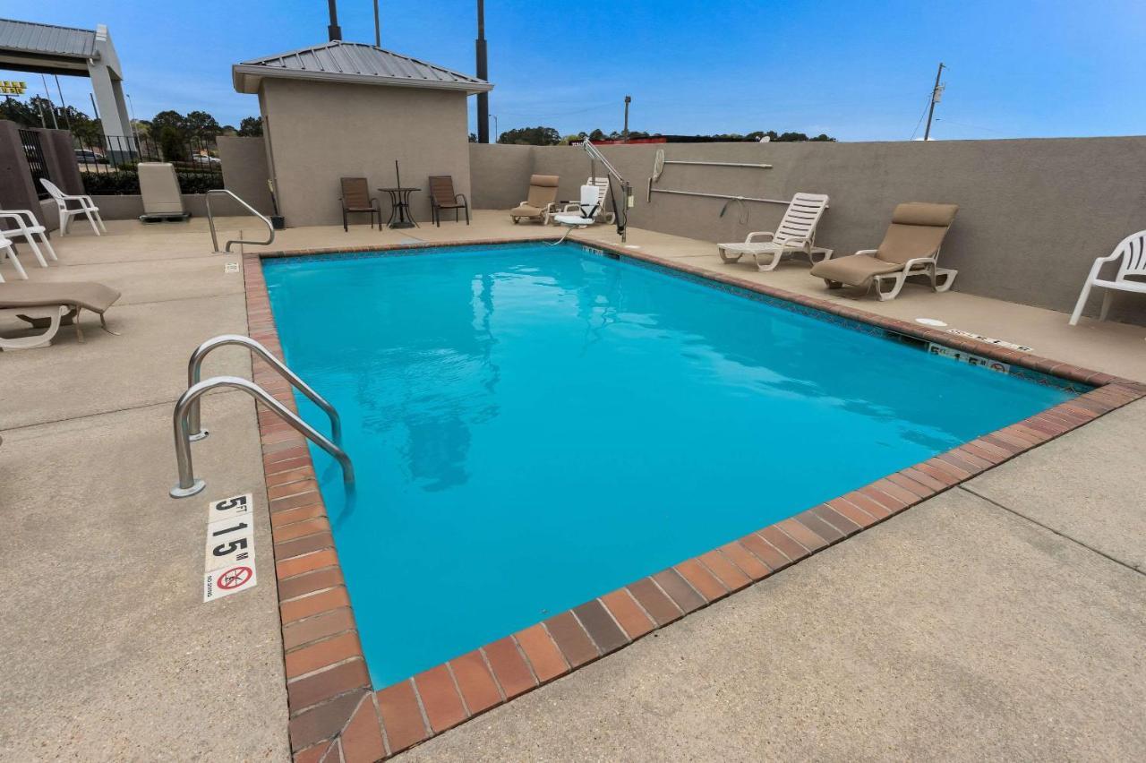 Quality Inn & Suites Pearl-Jackson Экстерьер фото