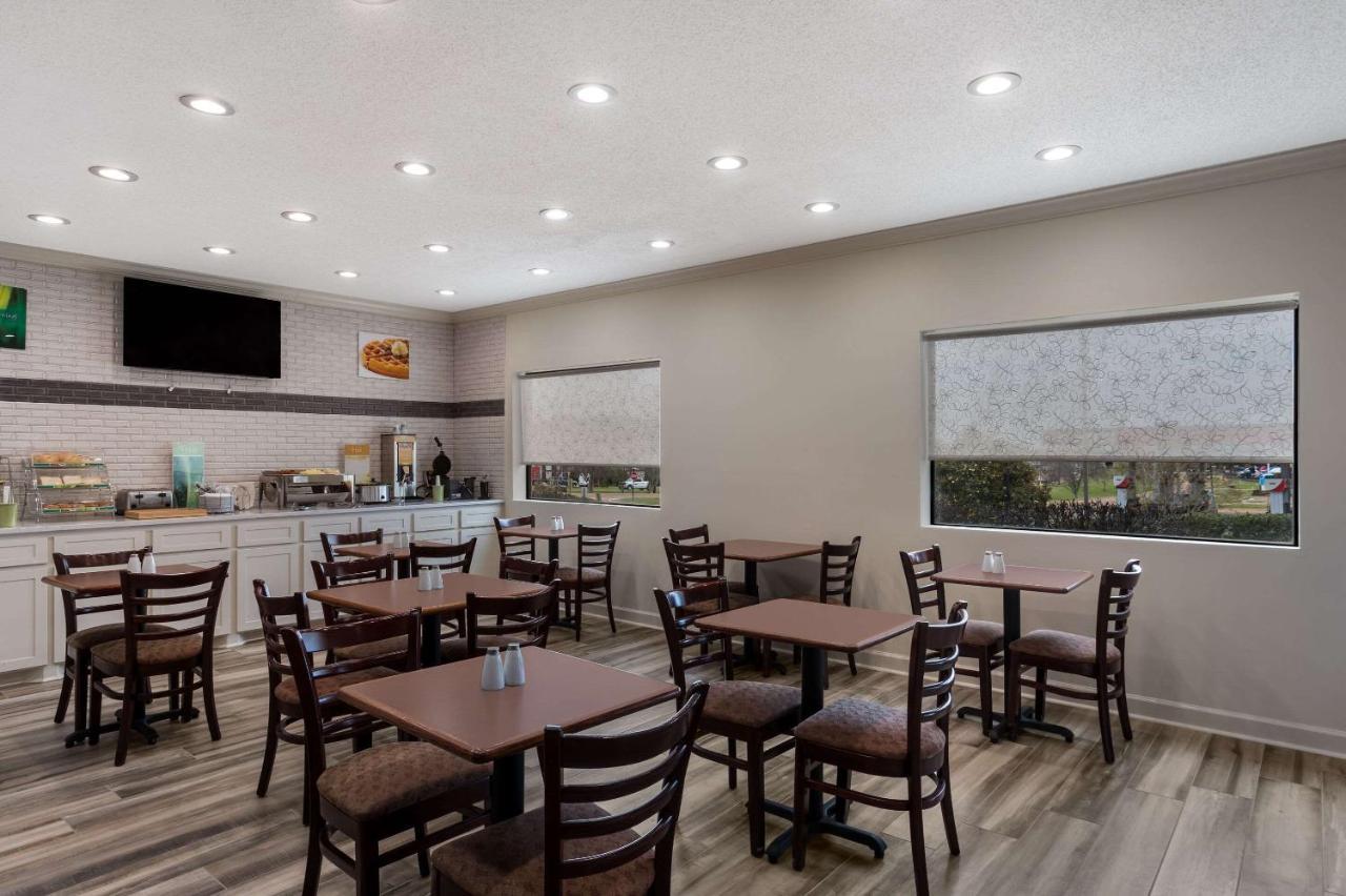 Quality Inn & Suites Pearl-Jackson Экстерьер фото
