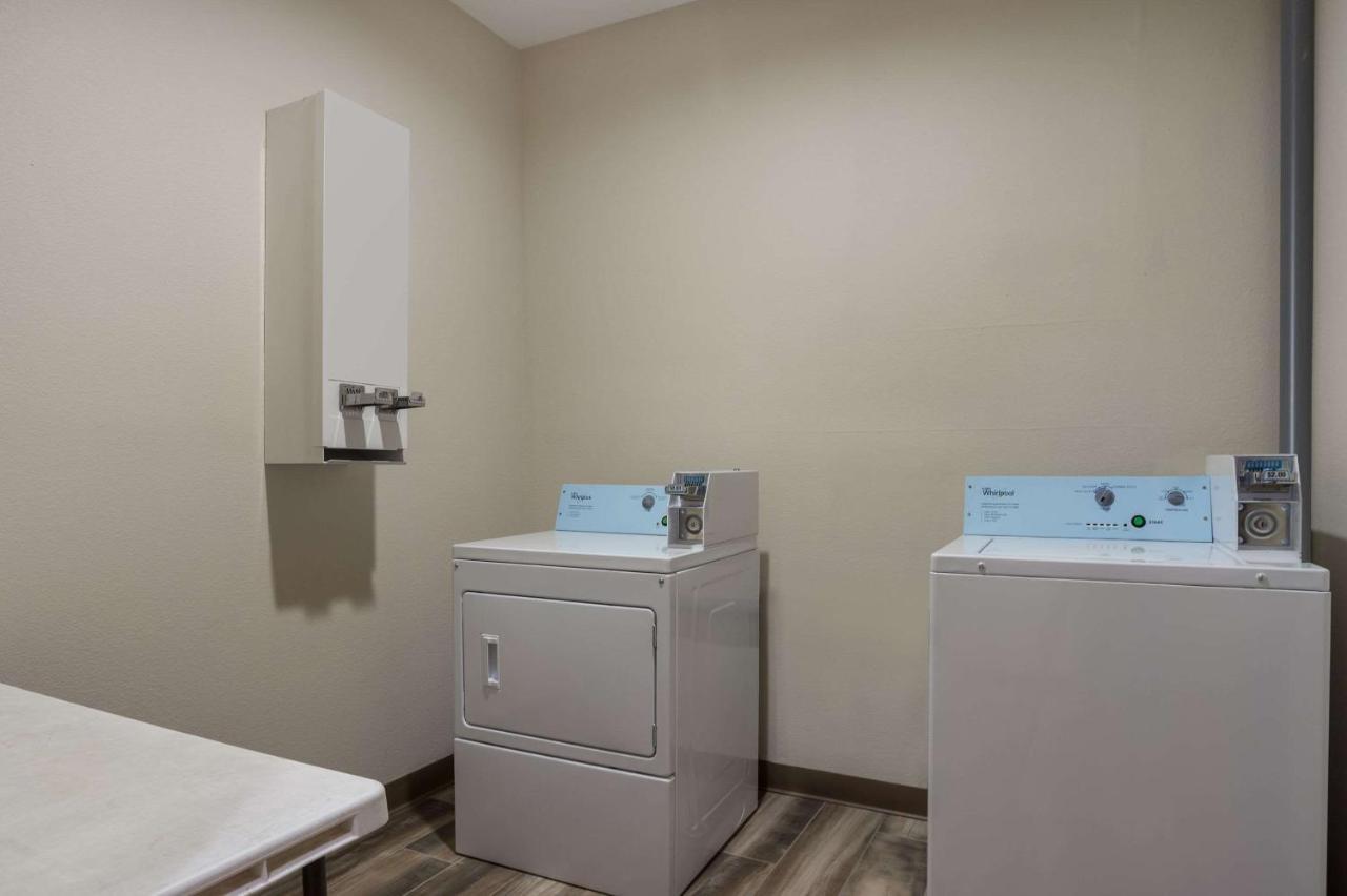 Quality Inn & Suites Pearl-Jackson Экстерьер фото