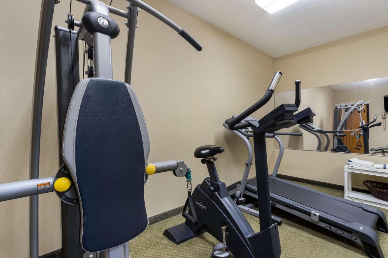 Quality Inn & Suites Pearl-Jackson Экстерьер фото