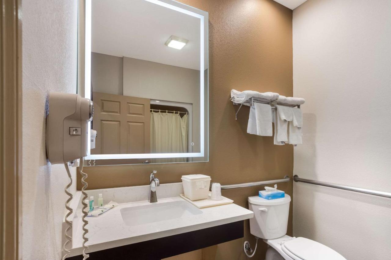 Quality Inn & Suites Pearl-Jackson Экстерьер фото