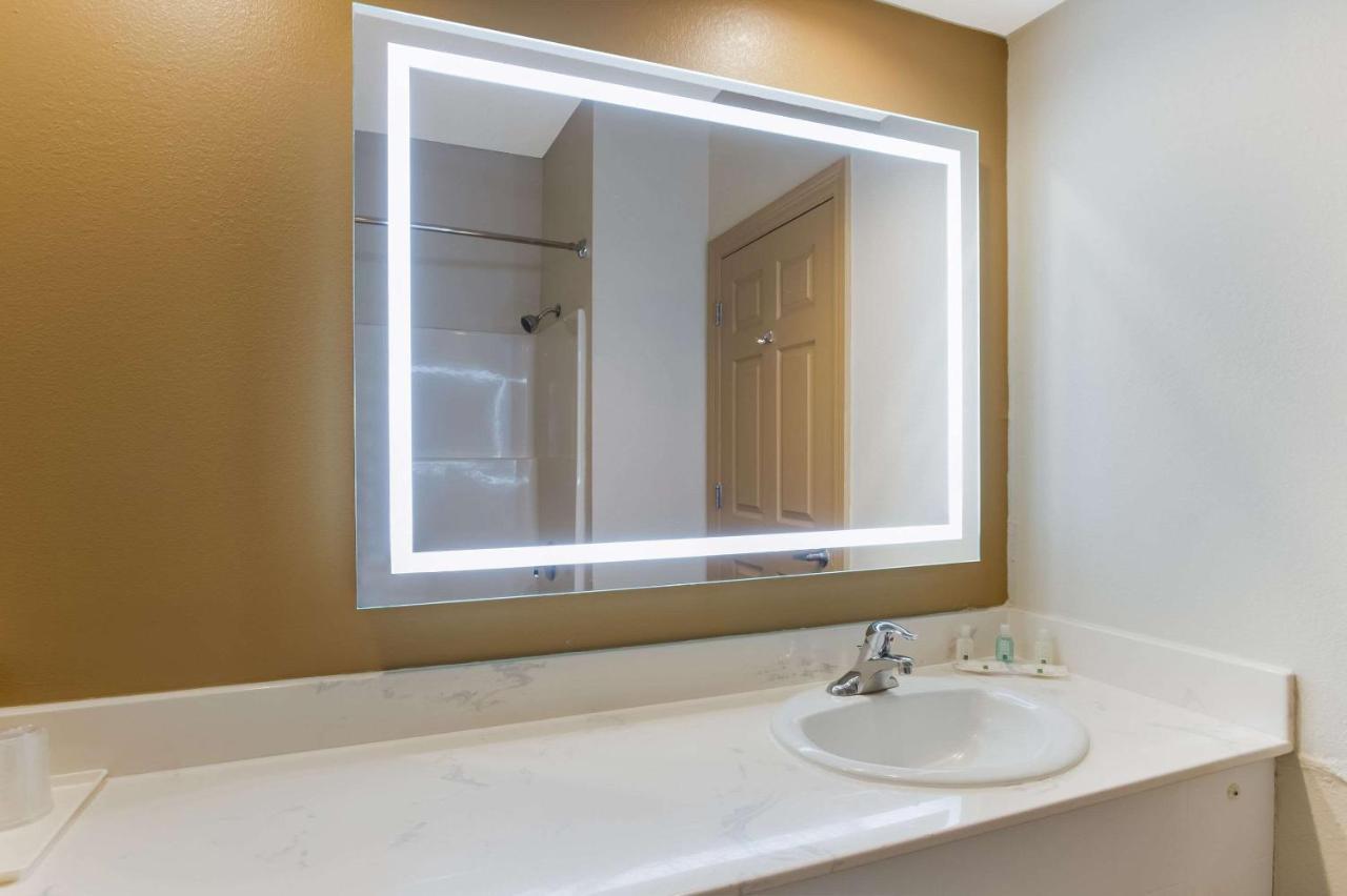 Quality Inn & Suites Pearl-Jackson Экстерьер фото