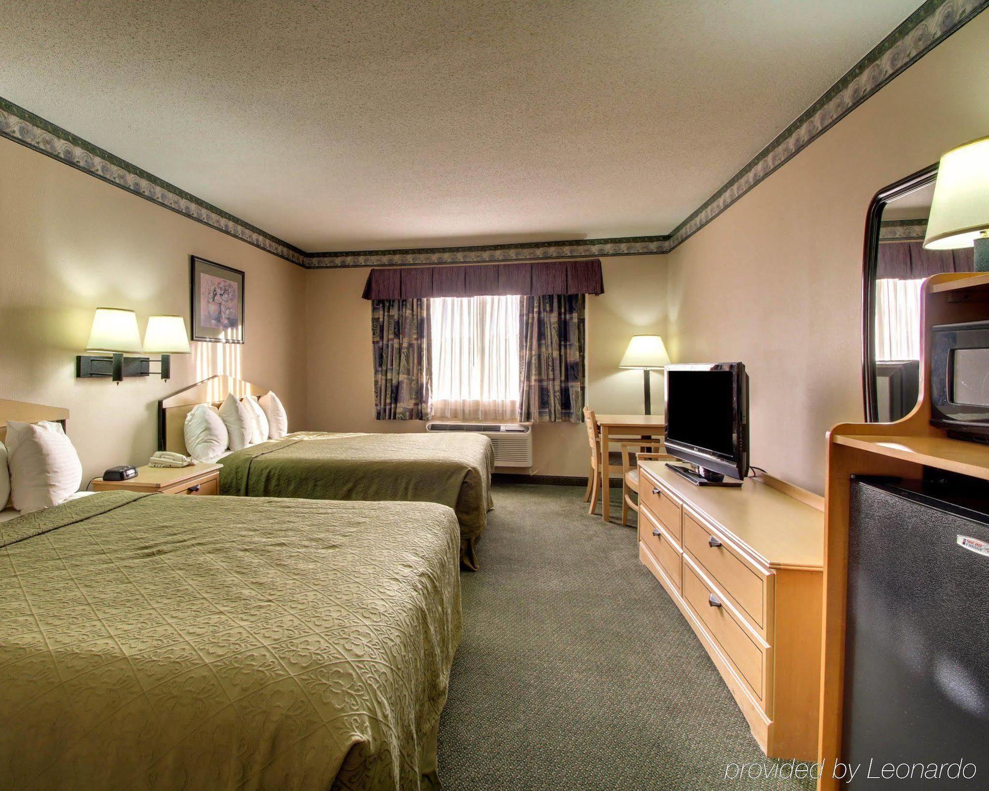 Quality Inn & Suites Pearl-Jackson Экстерьер фото
